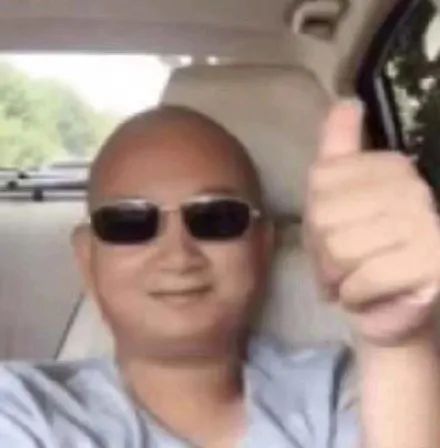 DƬ